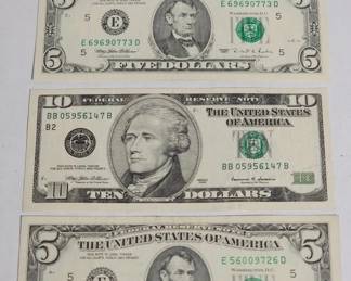Lot # : 392h - 1995-1999 US $5 & $10 bills