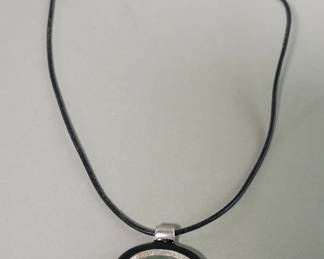 169 Lot 47 Vintage sterling silver and faceted jade pendant