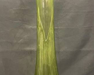 069 Lot 555h Vintage mid century olive green swung art glass
