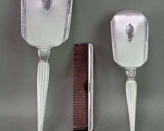 067 Lot 456 Three piece sterling silver vanity set