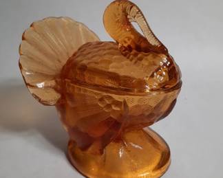 Lot # : 349h - Vintage LE Smith amber lidded candy dish