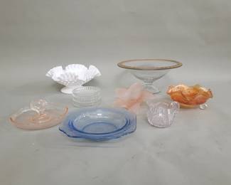 Lot # : 334 - Carnival glass and milk glass bowls glass coasters, etc