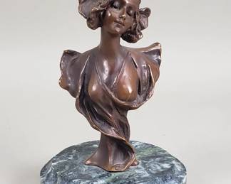 Lot # : 133 - Art Nouveau style bronze bust on a marble base