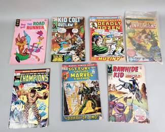 197 Lot 196 Group of vintage comic books including Raw Hide