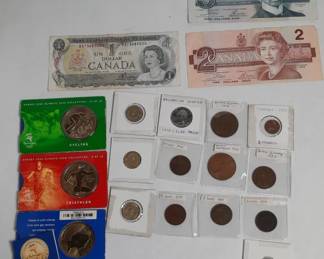 105 Lot 357h Vintage coin and currency collection US and foreign