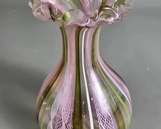 Lot # : 21 - Vintage hand-blown art glass vase