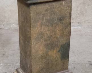 Lot # : 94 - Vintage terracotta pedestal