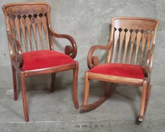 Lot # : 93 - Pair of vintage walnut chairs