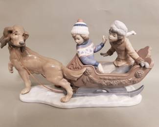 045 Lot 108 Lladro Sleigh ride porcelain figurine