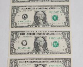 Lot # : 368h - 1988 $1 uncirculated, sequential serial #'s