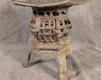 Cast Iron Pagoda Lamp