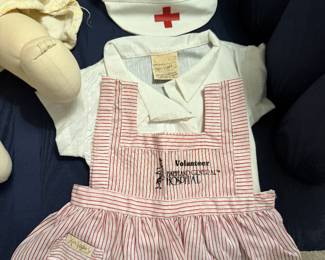 Volunteer Babyland General Hospital outfit