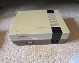 Nintendo Entertainment System (NES) - Model "toaster"