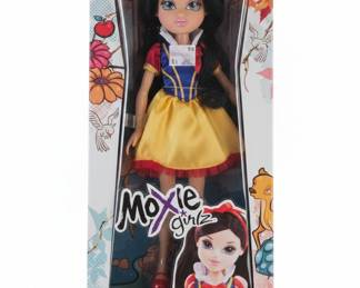 Moxie Girlz Merin as Snow White Doll