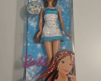 Barbie Fashion Fever Teresa Doll Blue & White Dress 2006