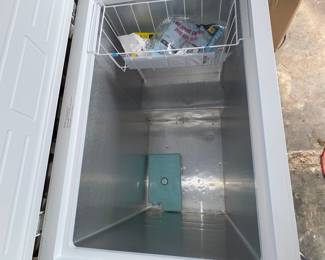 Hotpoint 7.1 cu. ft. Chest Freezer