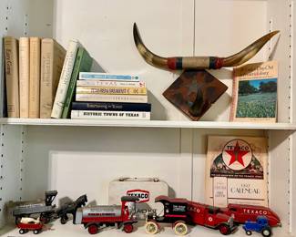 BOOKS ABOUT TEXAS, VINTAGE HORNS, TEXACO ITEMS