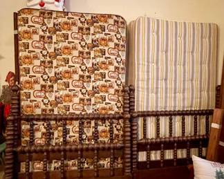 TWIN BEDS