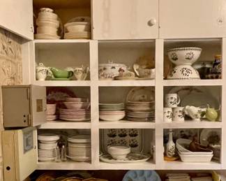 ROMANTIC RED MEAKIN IRONSTONE, VINTAGE STUDIO NOVA AND MORE