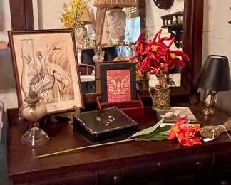 ANTIQUE DRESSER WITH MIRROR