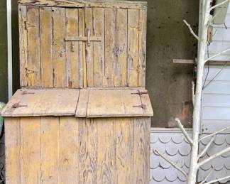 PRIMITIVE FEED BIN
