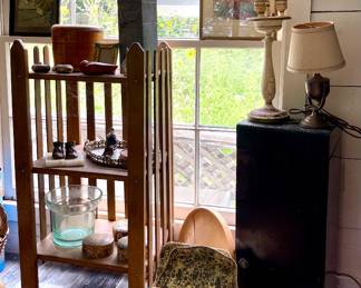 SHELVES, LAMPS