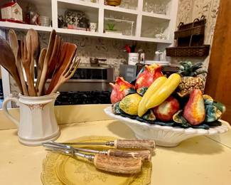 VINTAGE WOOD KITCHEN UTENSILS, DEER ANTLER CARVING SET