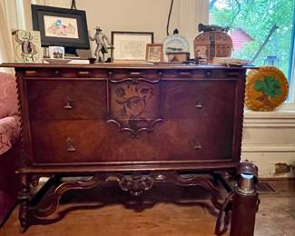 ANTIQUE BUFFET