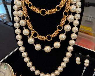 Pearl Necklace