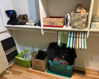 Hangers Misc Decor