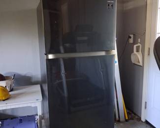 Samsung RT21M6S50 Refrigerator