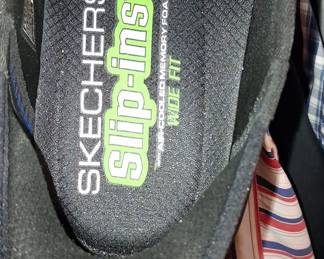 Skechers "Summits High Range" Hands Free Slip-ins Sneakers