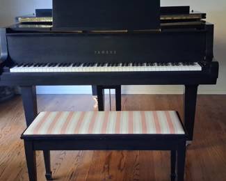 Yamaha G1 Baby Grand Piano