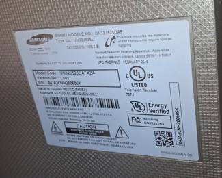 Samsung UN32J525D Smart LED TV