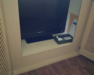 Sony BRAVIA KDL-46NX800 Flat Screen Television