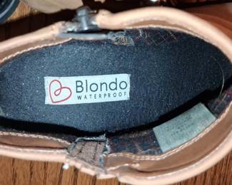 Blondo Valli Waterproof Suede Ankle Boots