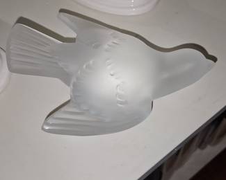 Lalique Frosted Crystal Sparrow Figurine