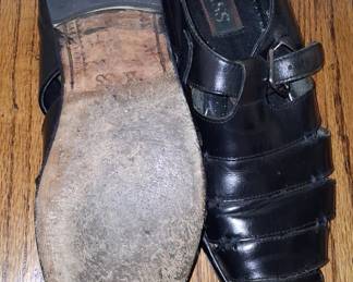 G.H. Bass Fisherman Sandals