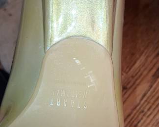 Stuart Weitzman Beige Patent Leather Peep Toe Low Heel Pumps
