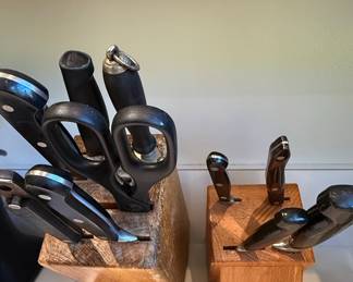 Cutco Knife Set with Wooden Block and Shears
