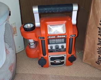 Black & Decker Storm Station Emergency Weather Radio