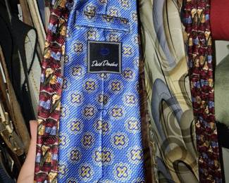 David Donahue Silk Tie - Blue Geometric Pattern