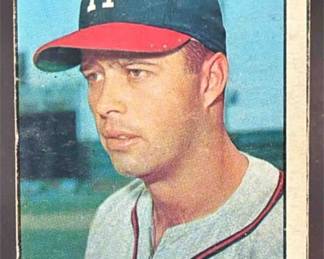 Lot 24: 1961 Topps #120 Ed Mathews Braves