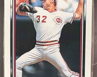 Lot 109: 1992 Topps Gold Sealed Pack Baseball