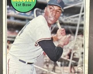Lot 218: 1969 Topps #440a Willie McCovey Giants