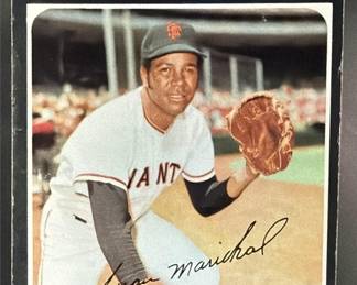 Lot 215: 1971 Topps #325 Juan Marichal Giants