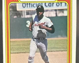 Lot 148: 1972 Topps #300 Hank Aaron Braves