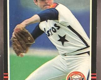 Lot 135: 1985 Donruss #60 Nolan Ryan UER Astros