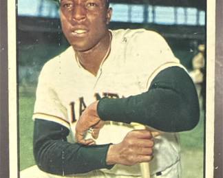 Lot 225: 1961 Topps #517 Willie McCovey Giants