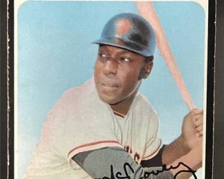 Lot 140: 1971 Topps #50 Willie McCovey Giants